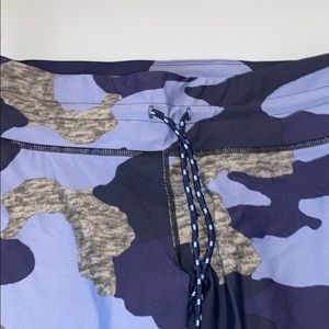 Aerie move legging. Blue camo